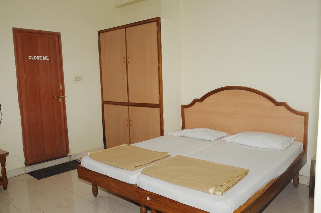 Hotel Agarala Residency Tirupati Extérieur photo